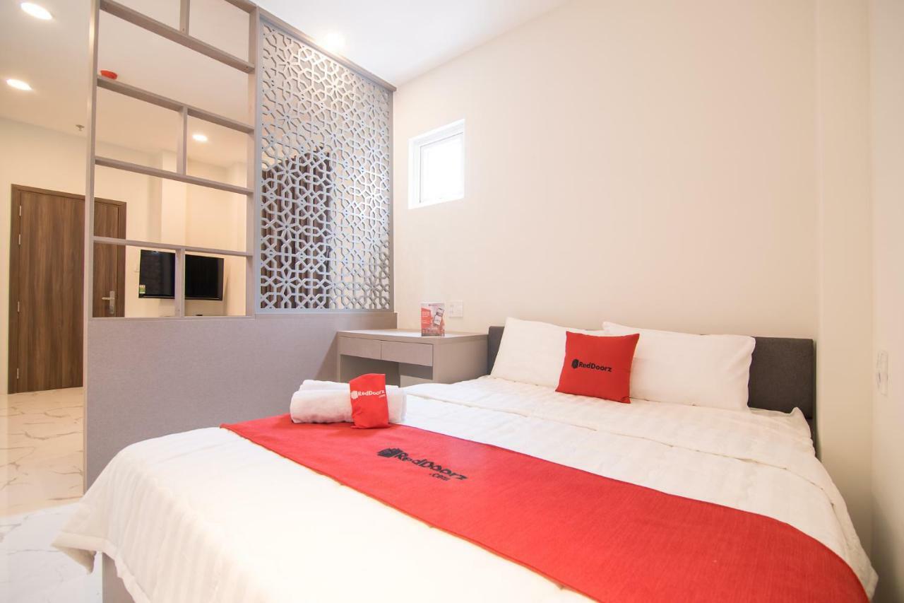 Reddoorz Near Xo Viet Nghe Tinh Street Hotel Ho Chi Minh City Bagian luar foto