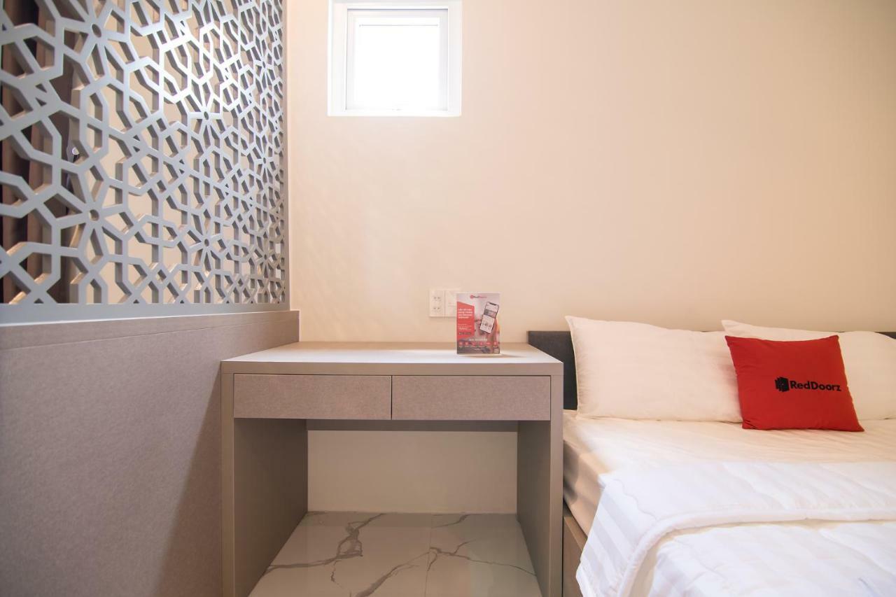 Reddoorz Near Xo Viet Nghe Tinh Street Hotel Ho Chi Minh City Bagian luar foto