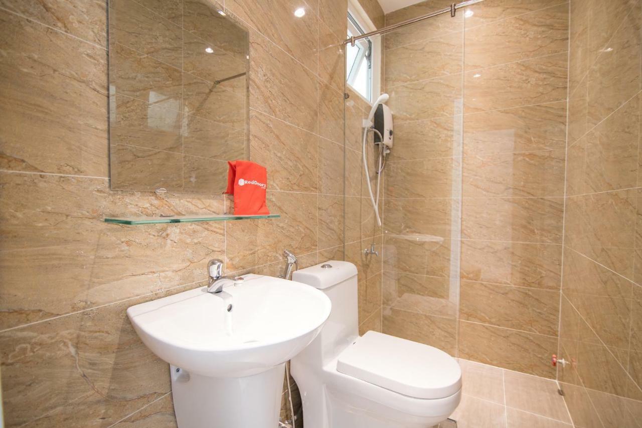 Reddoorz Near Xo Viet Nghe Tinh Street Hotel Ho Chi Minh City Bagian luar foto